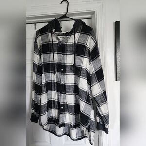 Mens American Eagle size L hooded flannel